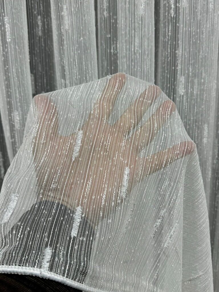 Şantuklu kelebek tül keten zemine yapılmış şık ve gösteriş sevenler için - 3