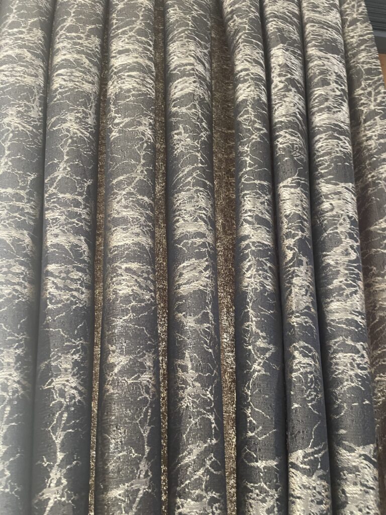 Mabel Gol Çizgili Siyah Fon Perde – Estetik Fon Perde - 6